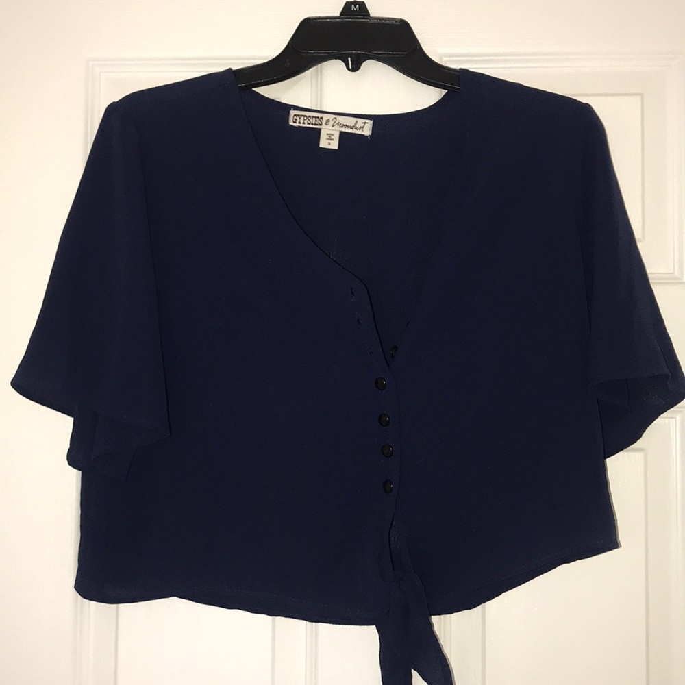 Navy crop top
